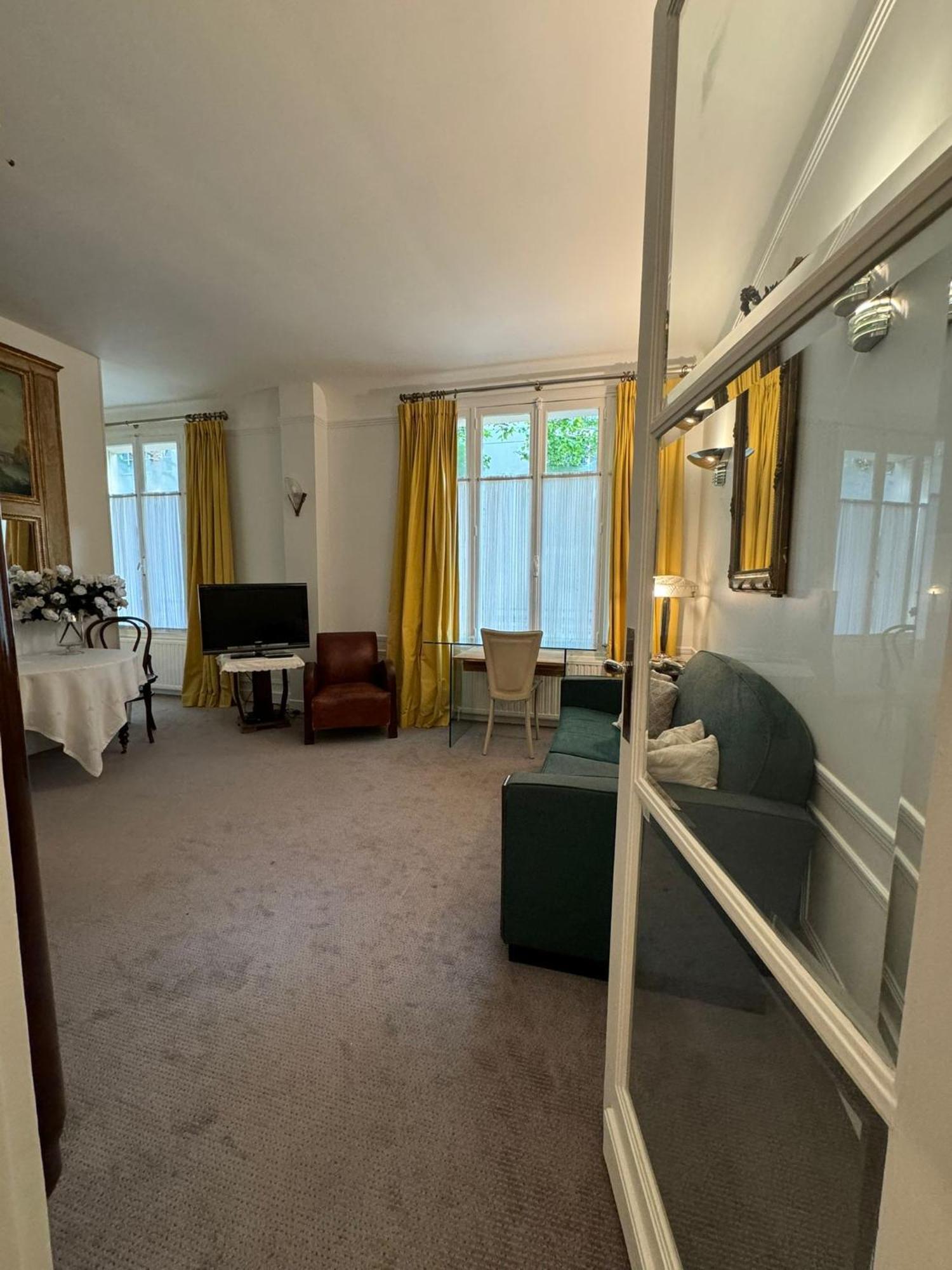 Luxury And Cosy In Paris, 16e Arrondissement Parijs