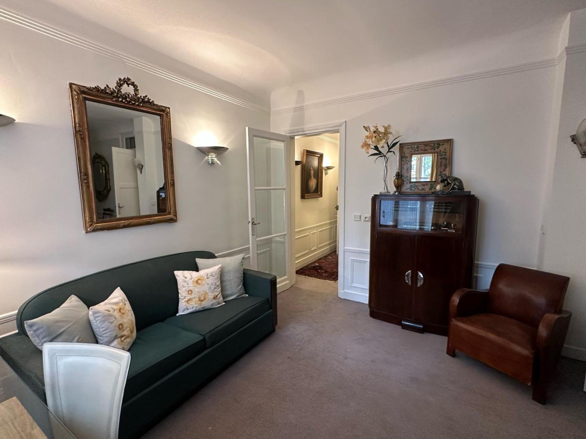 Luxury And Cosy In Paris, 16e Arrondissement Parijs